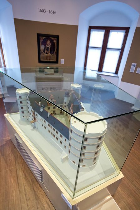 Modell der Wewelsburg im Historischen Museum des Hochstifts Paderborn. (Foto: Oliver Krato für das Kreismuseum Wewelsburg)